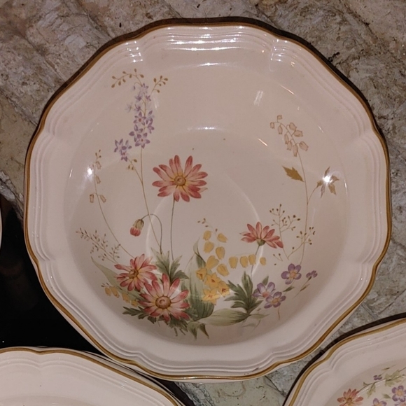 Mikasa Samantha Serving Bowl & Soup bowl - Picture 8 of 9